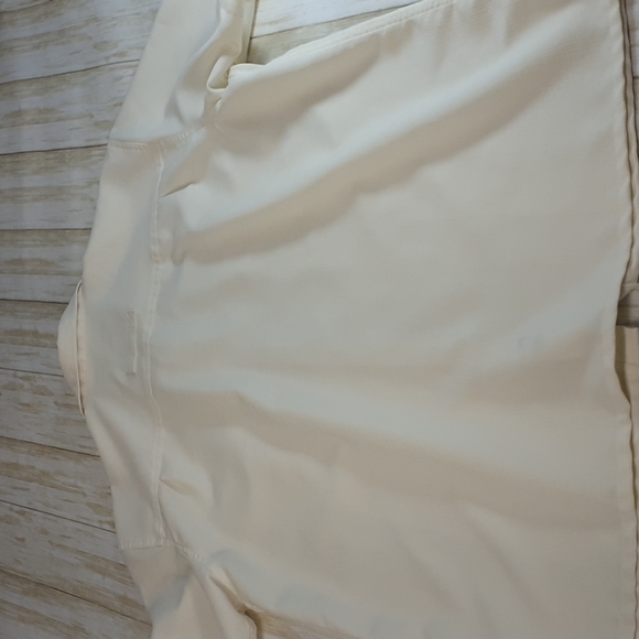 John Blair Men's Button Up Shirt Size XL Cream Colored - Picture 8 of 15